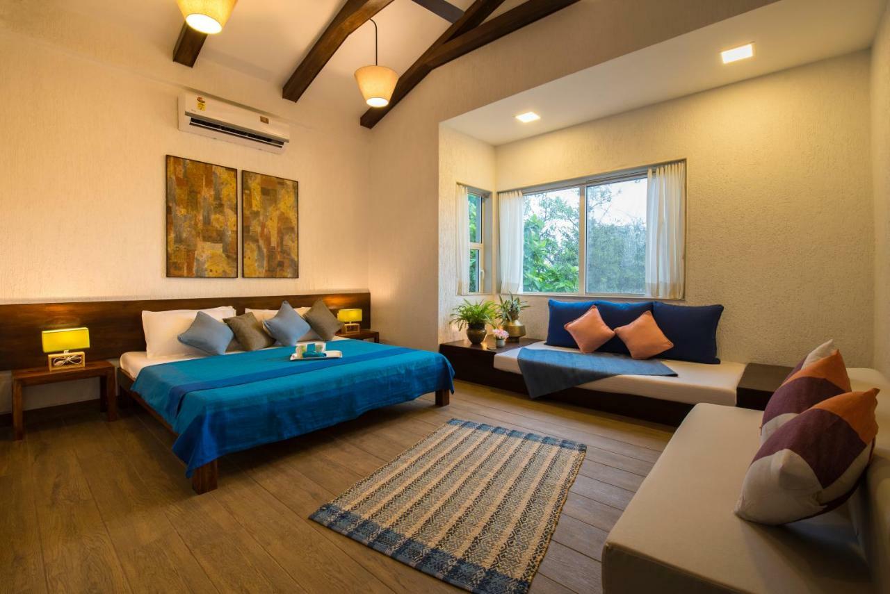 El Lodge By Stayvista - Pool, Lawn, And A Charming Gazebo For Your Perfect Getaway Lonavala Extérieur photo